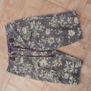 Gloria Vanderbilt shorts women's size 12p
